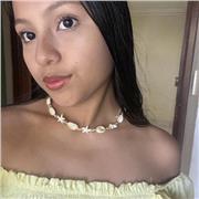 Paciente, entusiasta y responsable, con experiencia en cuidado infantil. Enseñaría natación de forma segura y divertida.